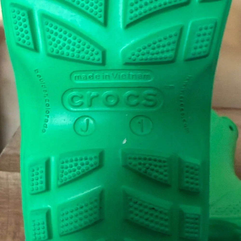 Crocs Kids Handle It Rain Boots Green Waterproof Size Youth 1 shoes